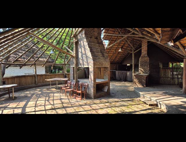20,234M² SMALLHOLDING FOR SALE IN RYNFIELD AH